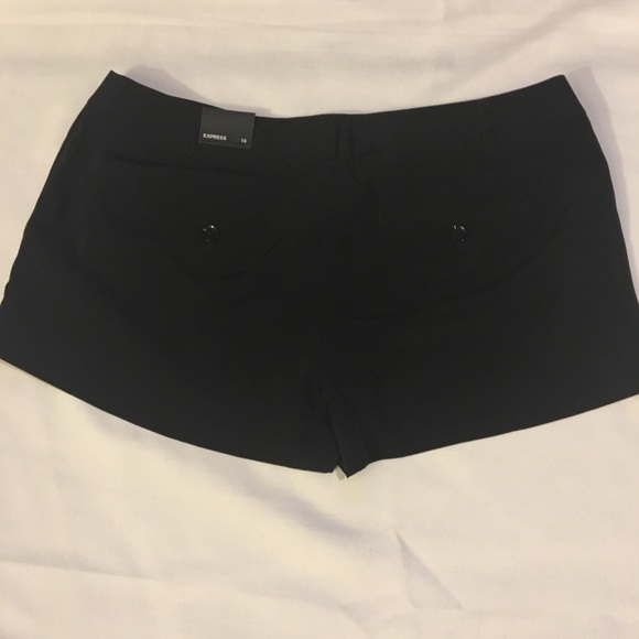 Sleek Black Express Shorts 🌼 - Picture 2 of 4